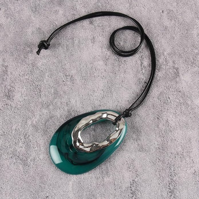 Boho Leather Necklace Women Bohemian Brown Circle Pendant Necklace Choker Long Necklaces for Women Boho Ring Large Pendant