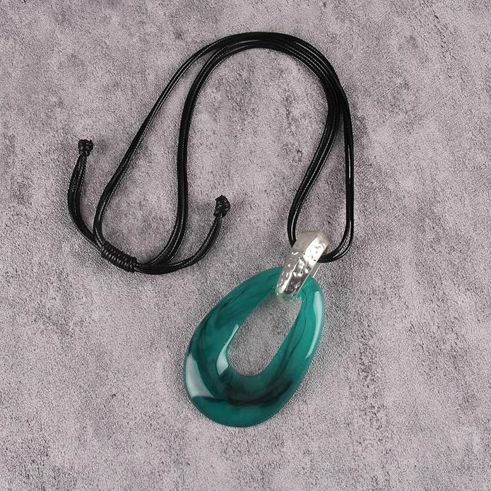 Boho Leather Necklace Women Bohemian Brown Circle Pendant Necklace Choker Long Necklaces for Women Boho Ring Large Pendant
