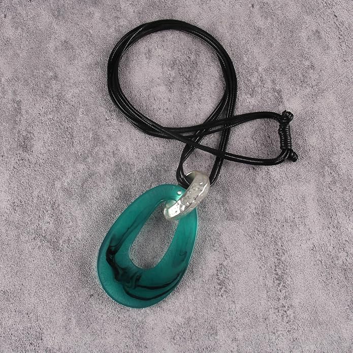 Boho Leather Necklace Women Bohemian Brown Circle Pendant Necklace Choker Long Necklaces for Women Boho Ring Large Pendant