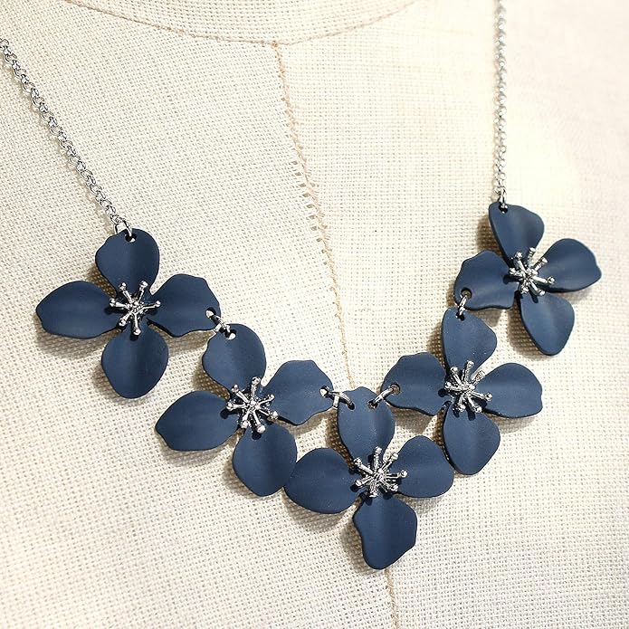 POMINA White Flower Statement Necklace for Women, Floral Bib Collar Necklace with Adjustable Chain, Flower Earrings, Elegant Costume Jewelry for Weddings, Gifts for Women