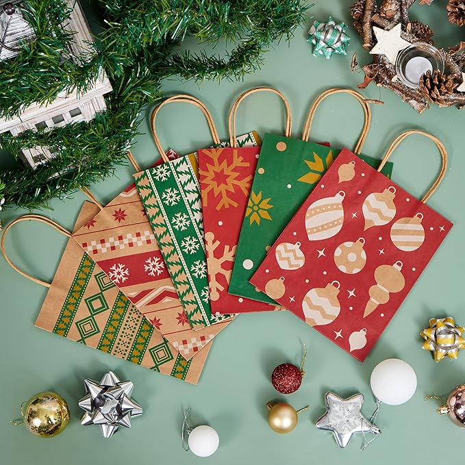 JOYIN 24 PCS Christmas Kraft Bags Holiday Paper Goody Gift Bags with Handles for Xmas Gifts Wrapping Party, Giant Gifts Decorations, Classrooms and Party Favors (Red+Green, 9" x 7.3" x 3.3")