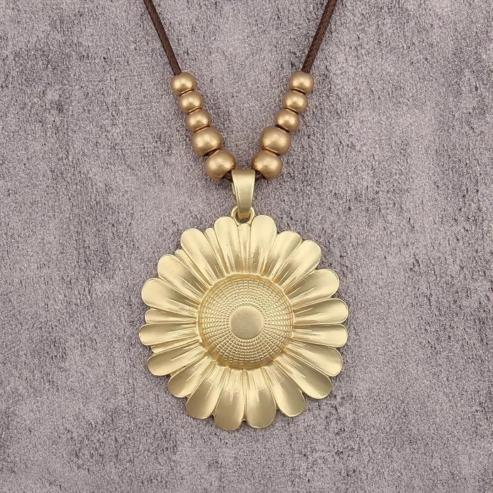 Boho Leather Necklace Women Bohemian Brown Circle Pendant Necklace Choker Long Necklaces for Women Boho Ring Large Pendant