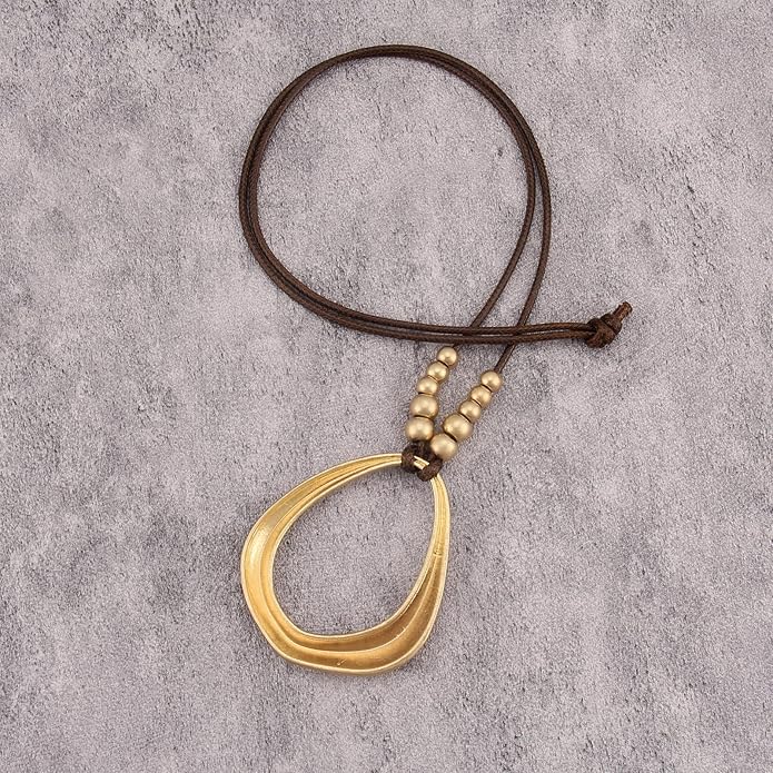 Boho Leather Necklace Women Bohemian Brown Circle Pendant Necklace Choker Long Necklaces for Women Boho Ring Large Pendant
